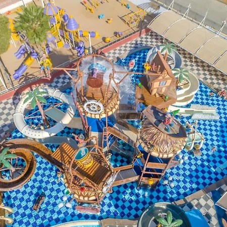 Resort Crystal Admiral &