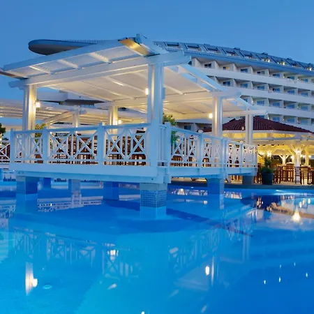 Resort Crystal Admiral & 5*