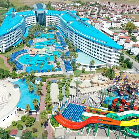 Resort Crystal Admiral & 5*